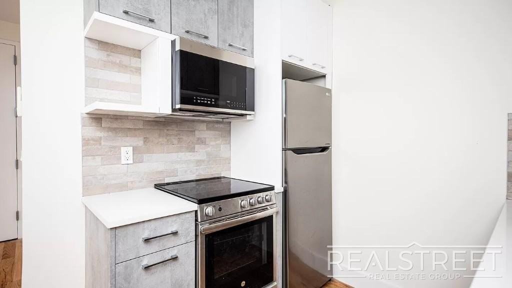 1526 Park Pl #1A - Photo 3 of 16