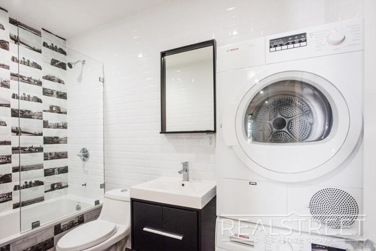 1233 Dean St #2R - Photo 6 of 9