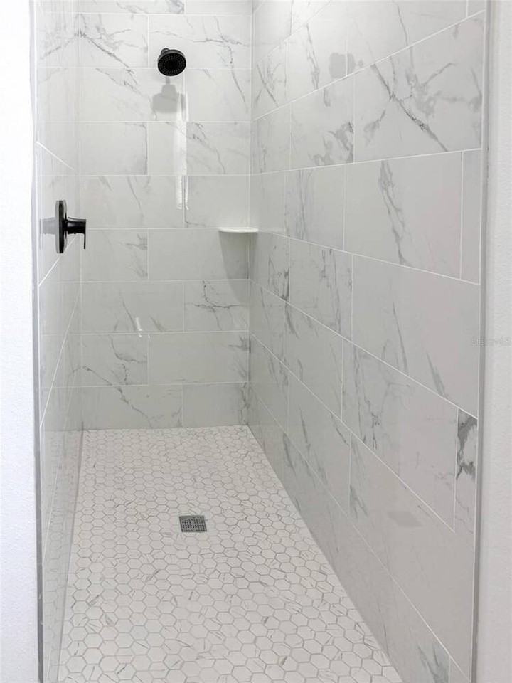 824 Hanover Ave - Photo 4 of 8