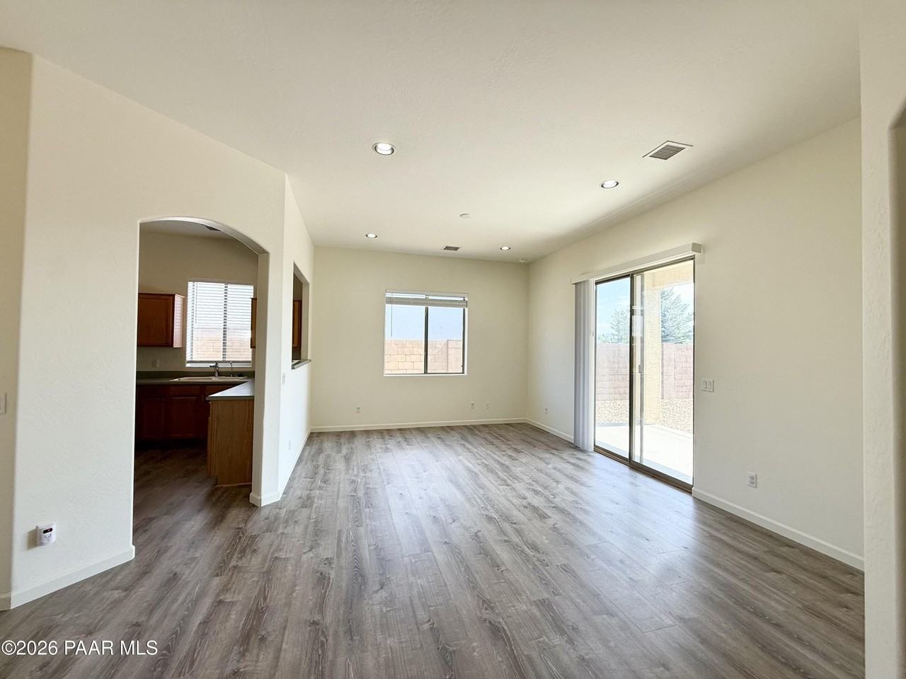 4649 N Kirkwood Ave - Photo 3 of 18