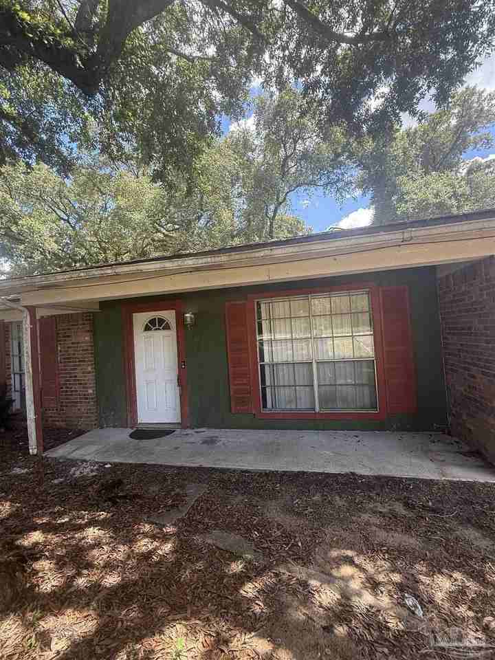 5701 Scotland Rd - Photo 2 of 16
