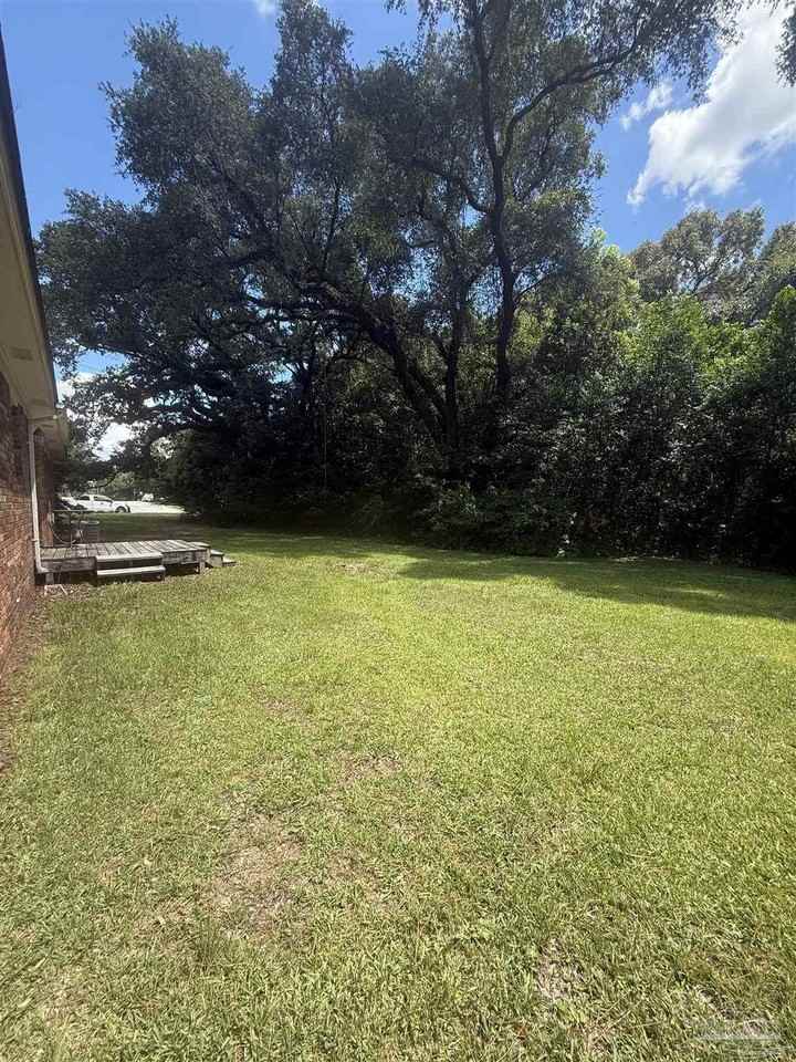 5701 Scotland Rd - Photo 4 of 16