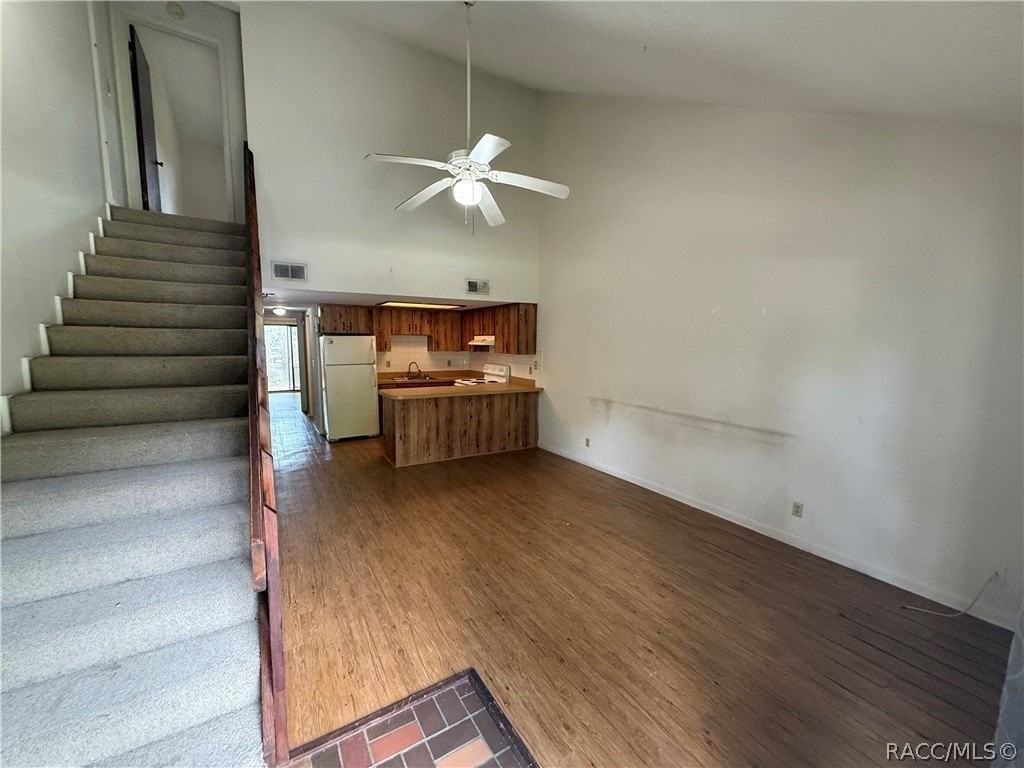 2318 Colby St - Photo 3 of 18