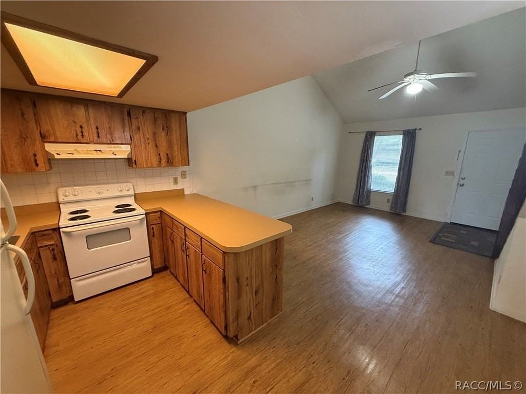 2318 Colby St - Photo 5 of 18