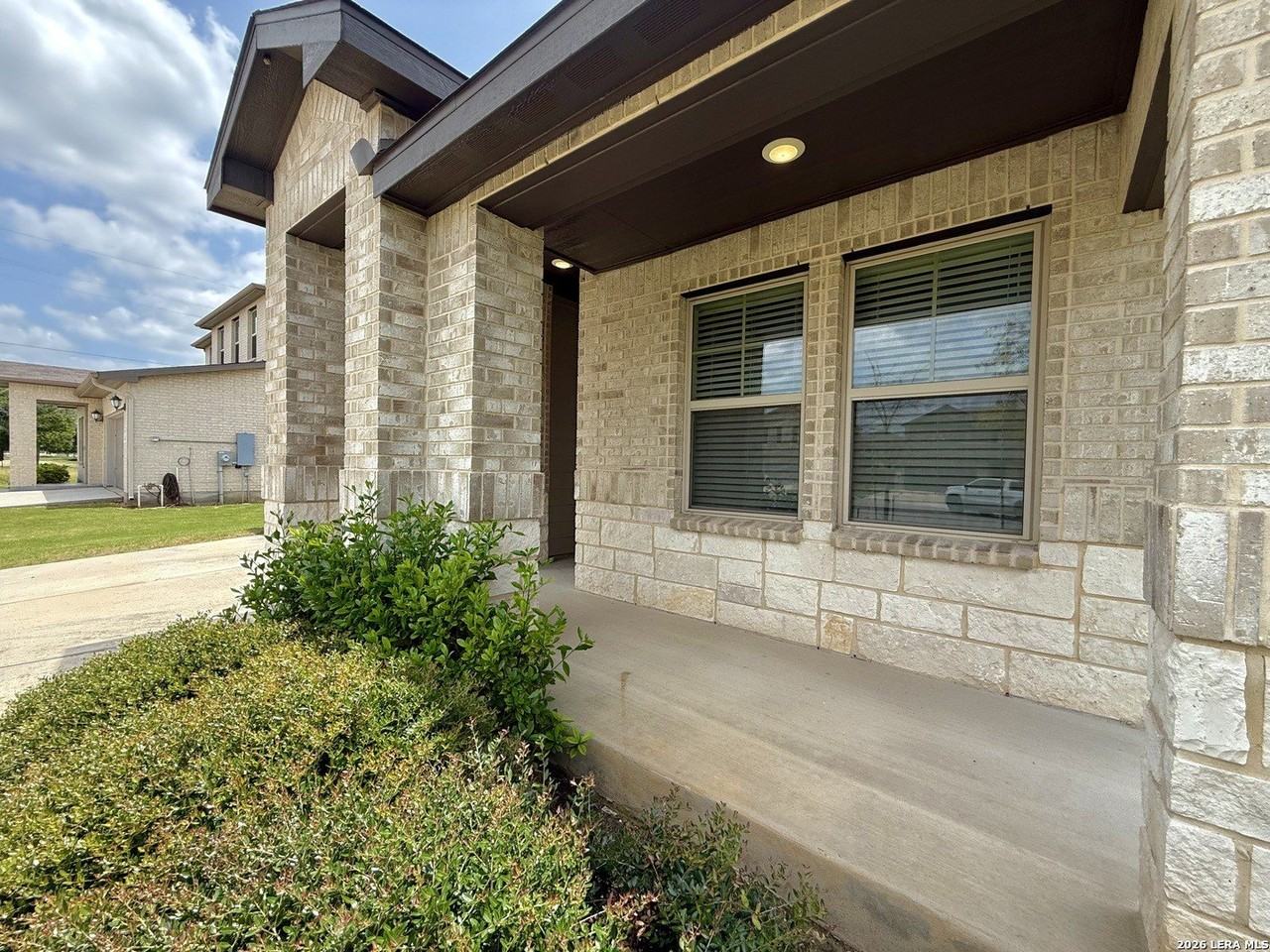 3017 Hess Blvd - Photo 3 of 28
