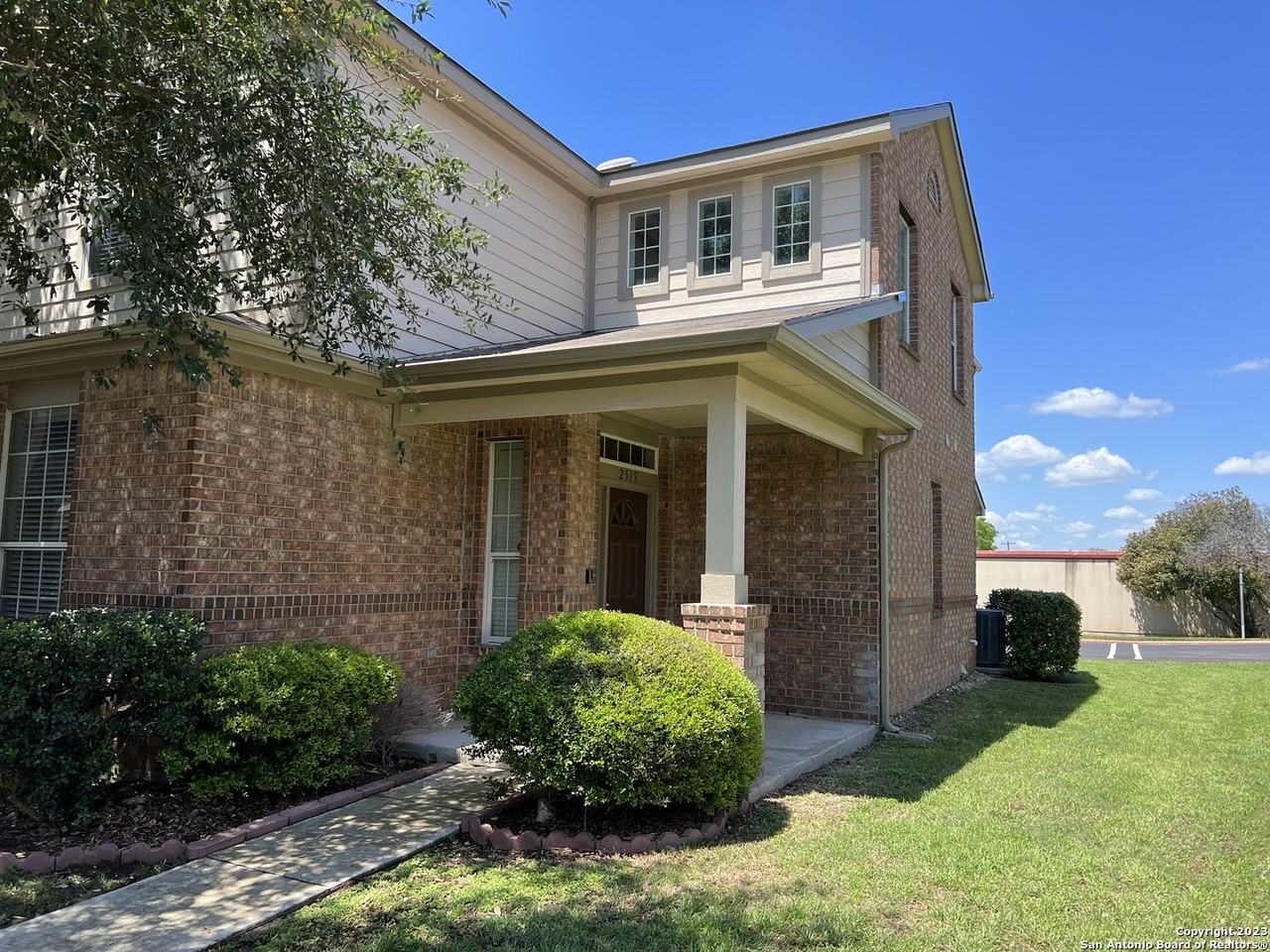 2515 Grayson Way - Photo 3 of 37
