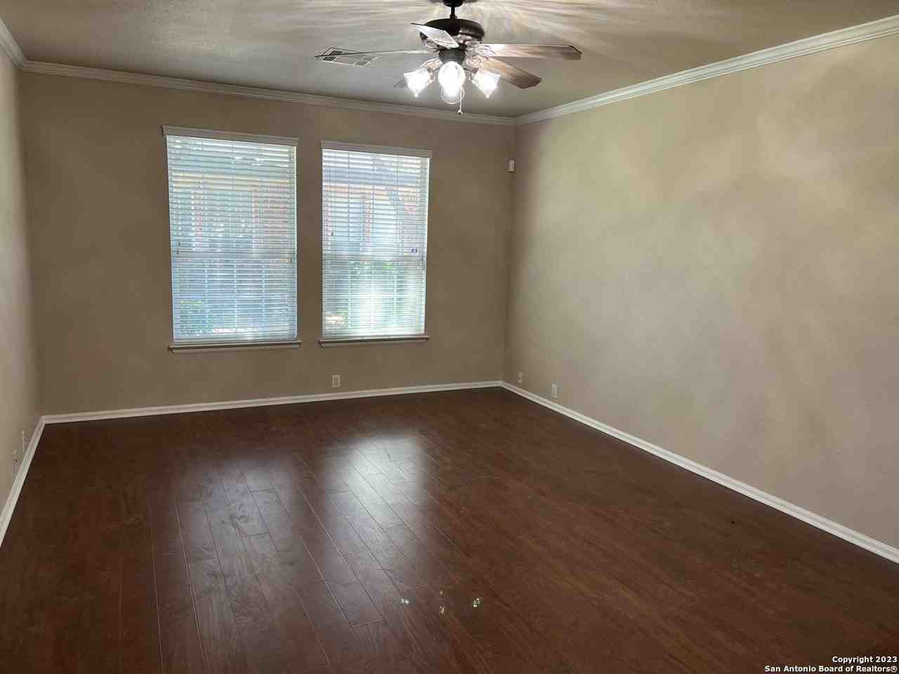 2515 Grayson Way - Photo 6 of 37