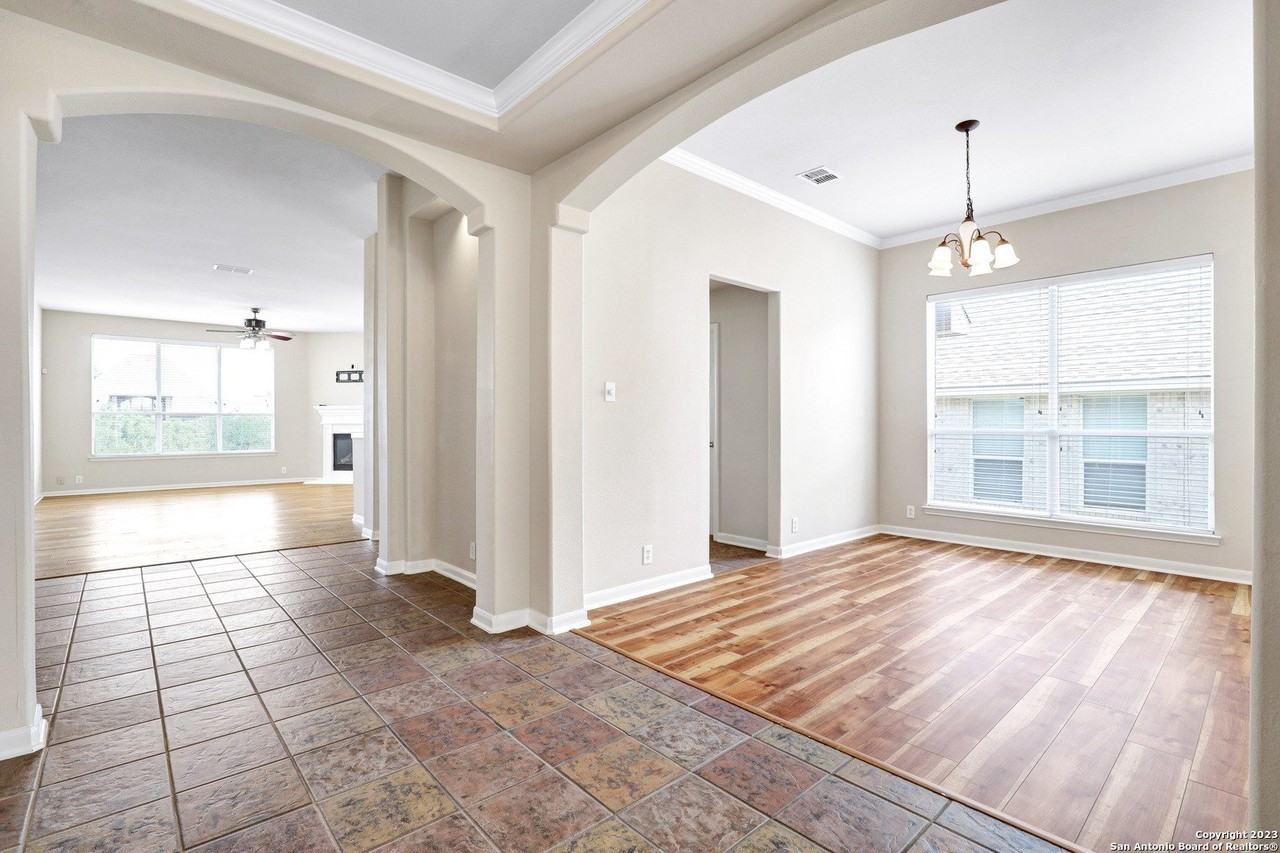 12943 Palatine Hl - Photo 3 of 28