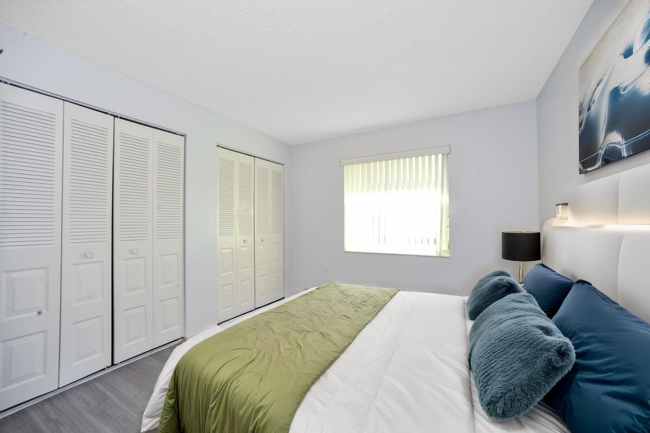 1354 Westover St #103 - Photo 5 of 12