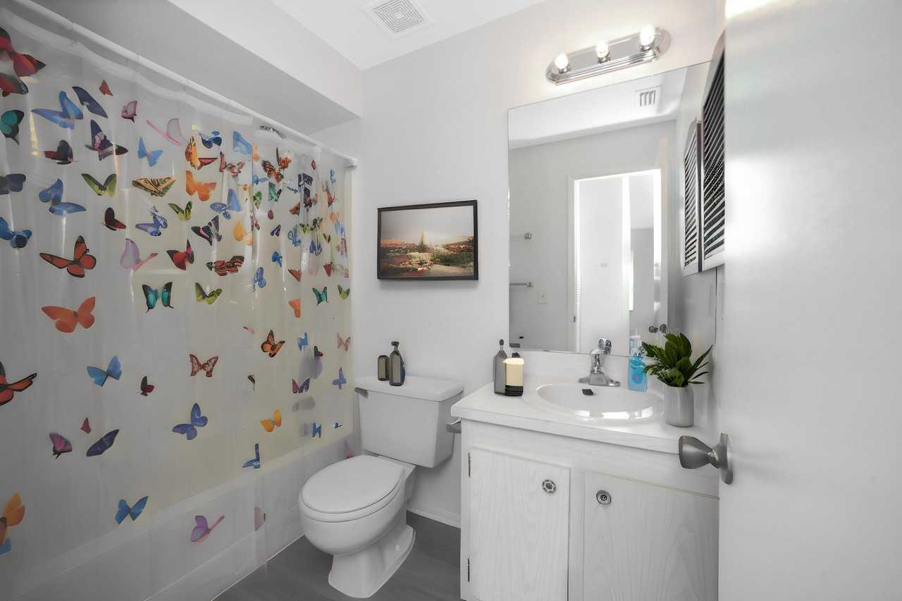 1354 Westover St #103 - Photo 6 of 12