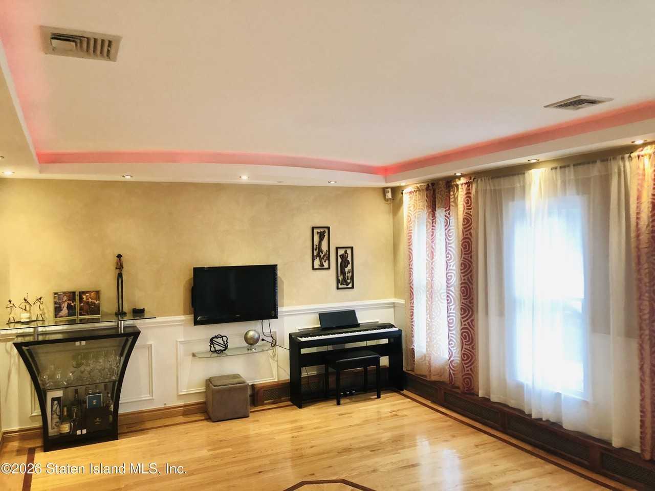 115 Jeanette Ave - Photo 3 of 26