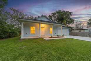 679 Coral Cir - Photo 1 of 1