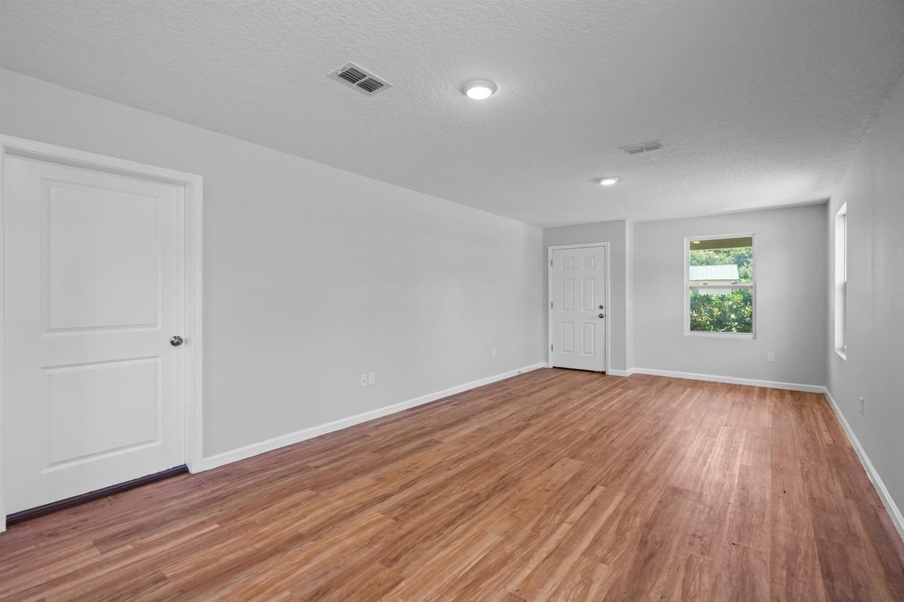 790 S Rodriquez St - Photo 5 of 36