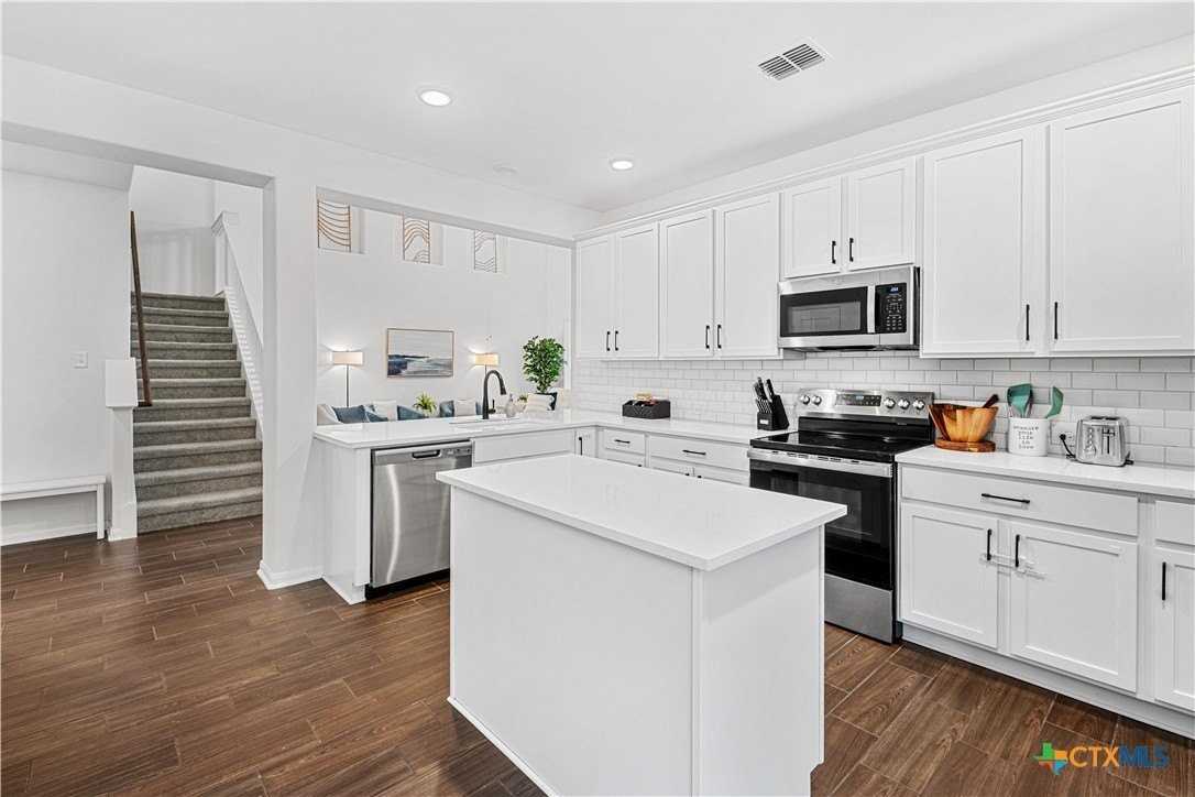 112 Alpen Ct - Photo 5 of 46