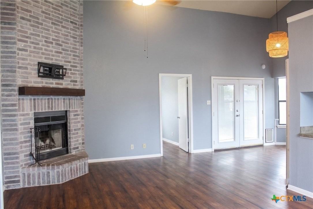 4916 Glass Mountain Dr - Photo 2 of 10