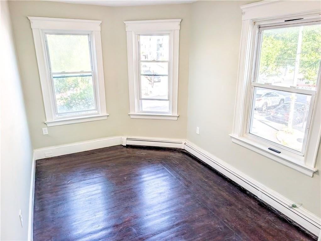 1375 Broad St #2F - Photo 3 of 7