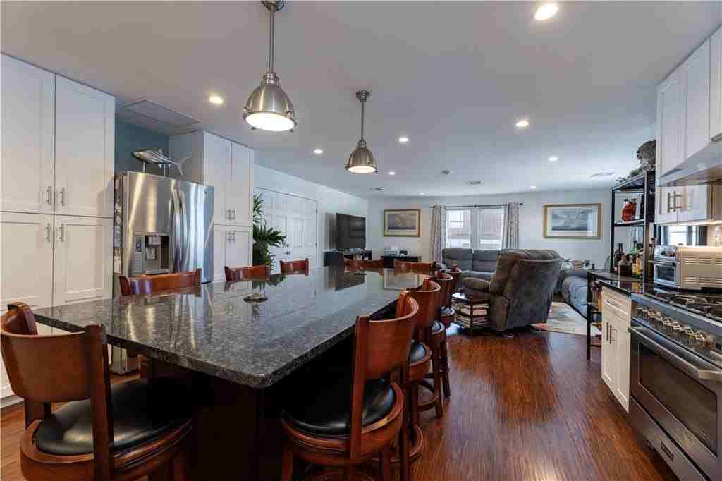 14 Clinton Ave #3 - Photo 6 of 18