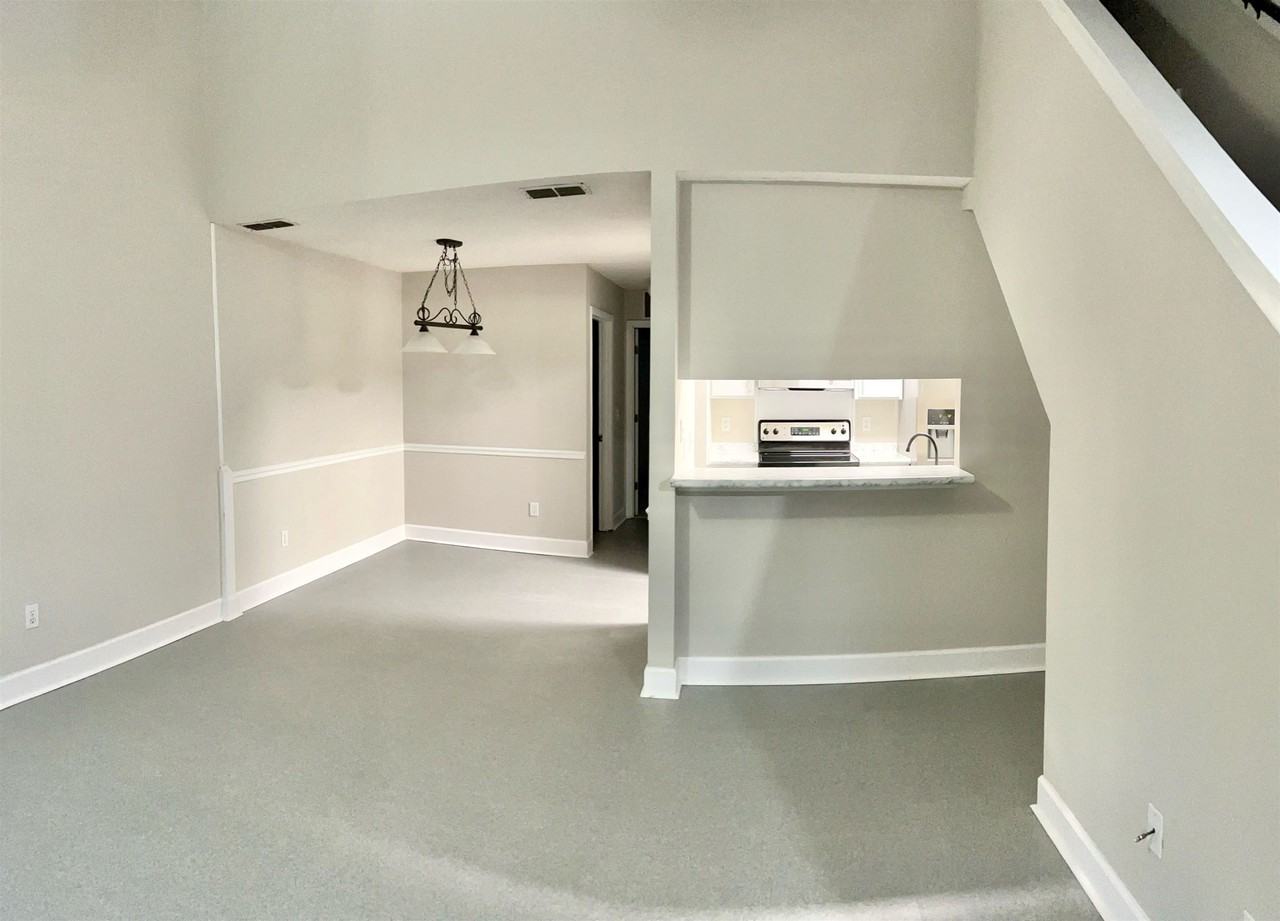 2946 Capital Park Dr - Photo 2 of 14