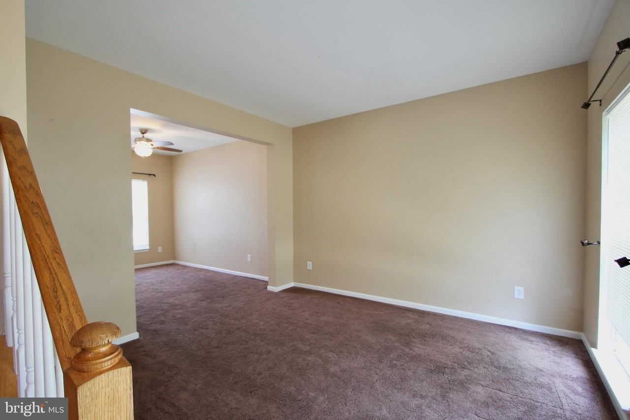 96 Southall Ct - Photo 2 of 25