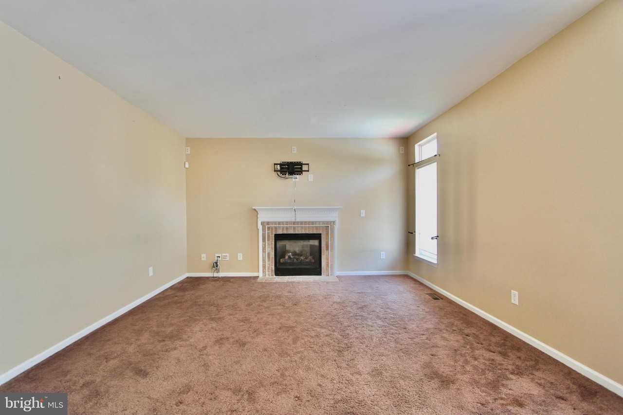96 Southall Ct - Photo 3 of 25