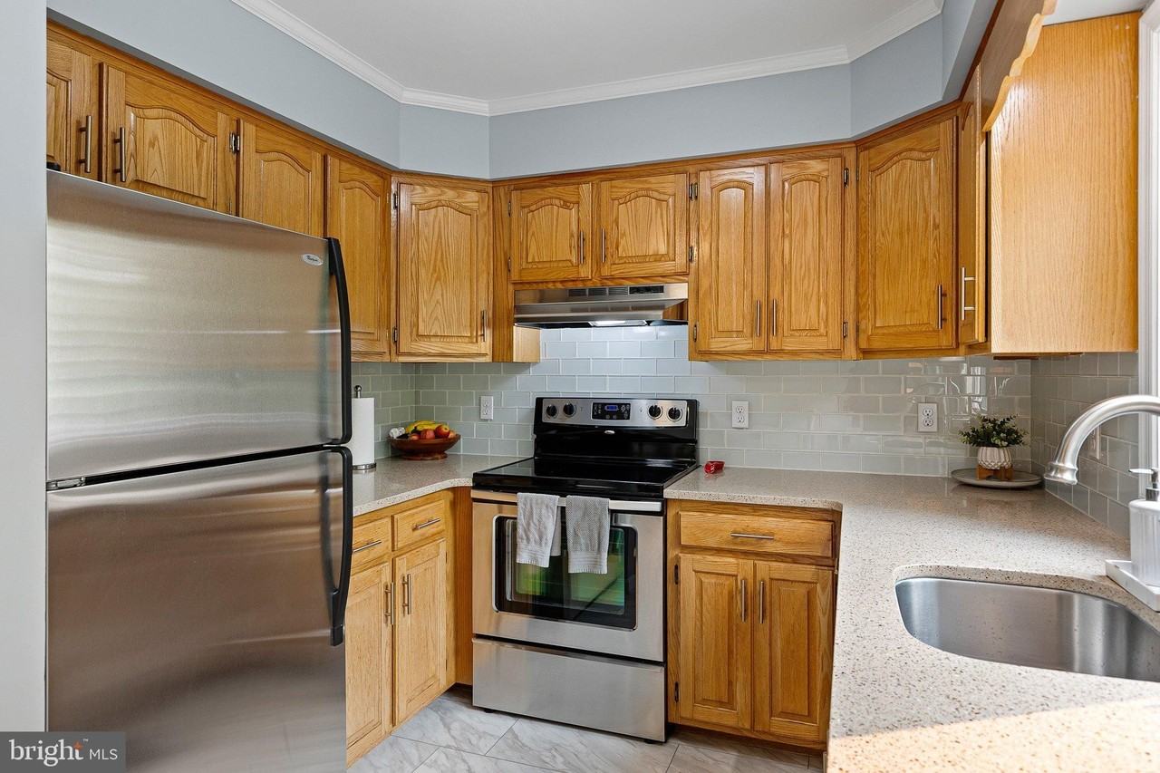 4822 Misty Ct - Photo 6 of 21