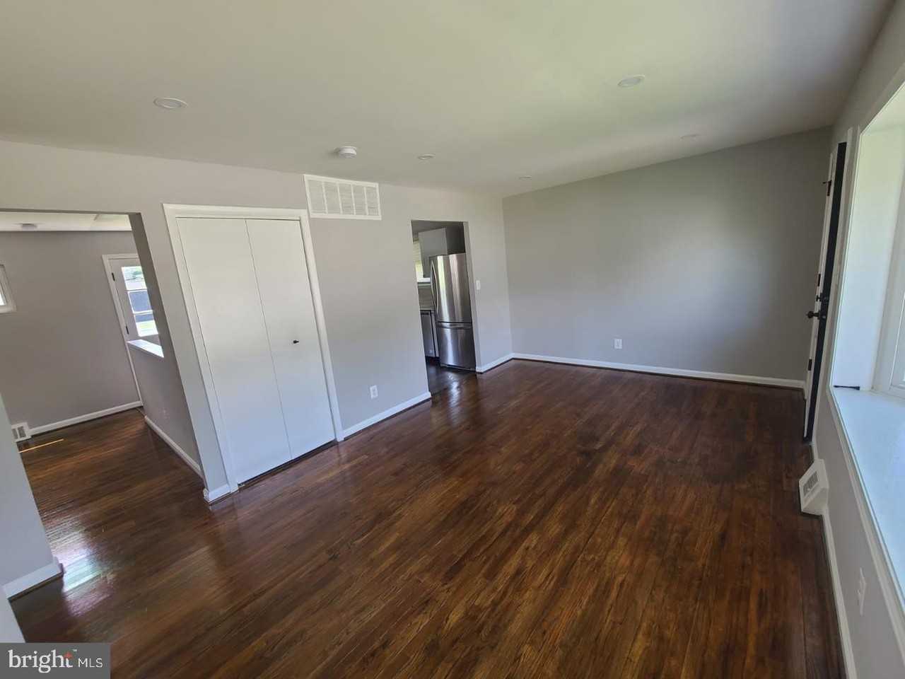 7657 3rd Ave - Photo 5 of 27