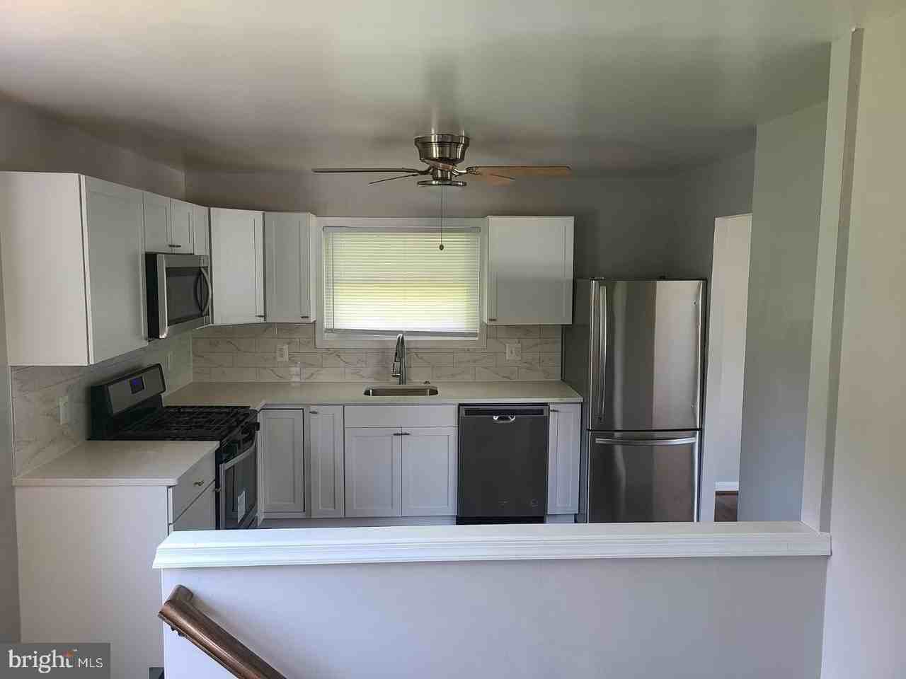 7657 3rd Ave - Photo 7 of 27