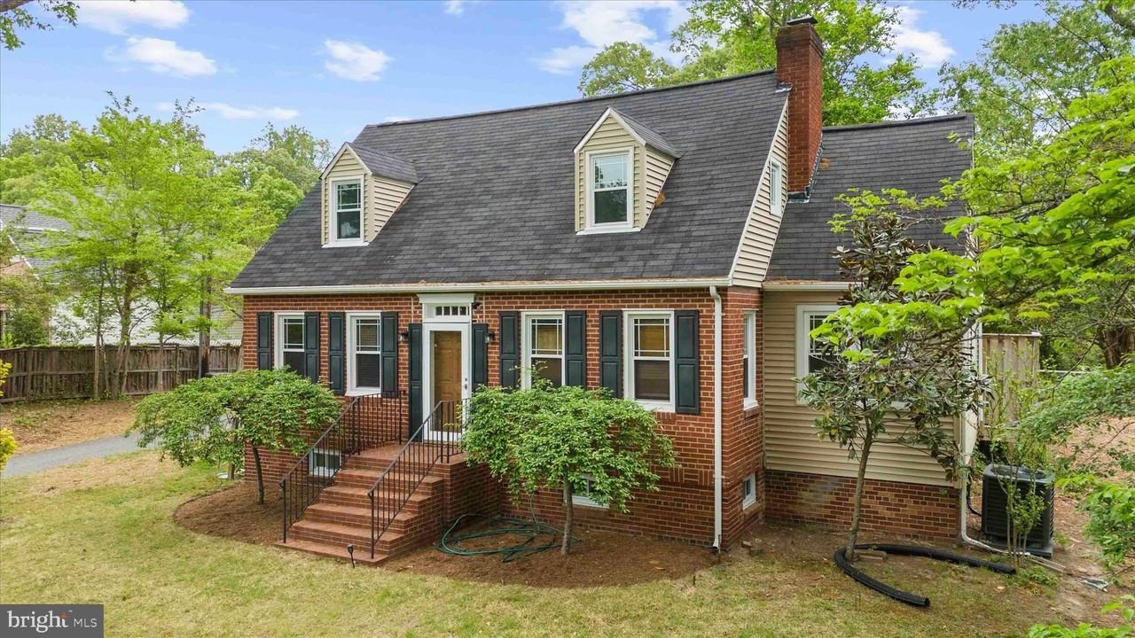 4666 Leonardtown Rd - Photo 2 of 50
