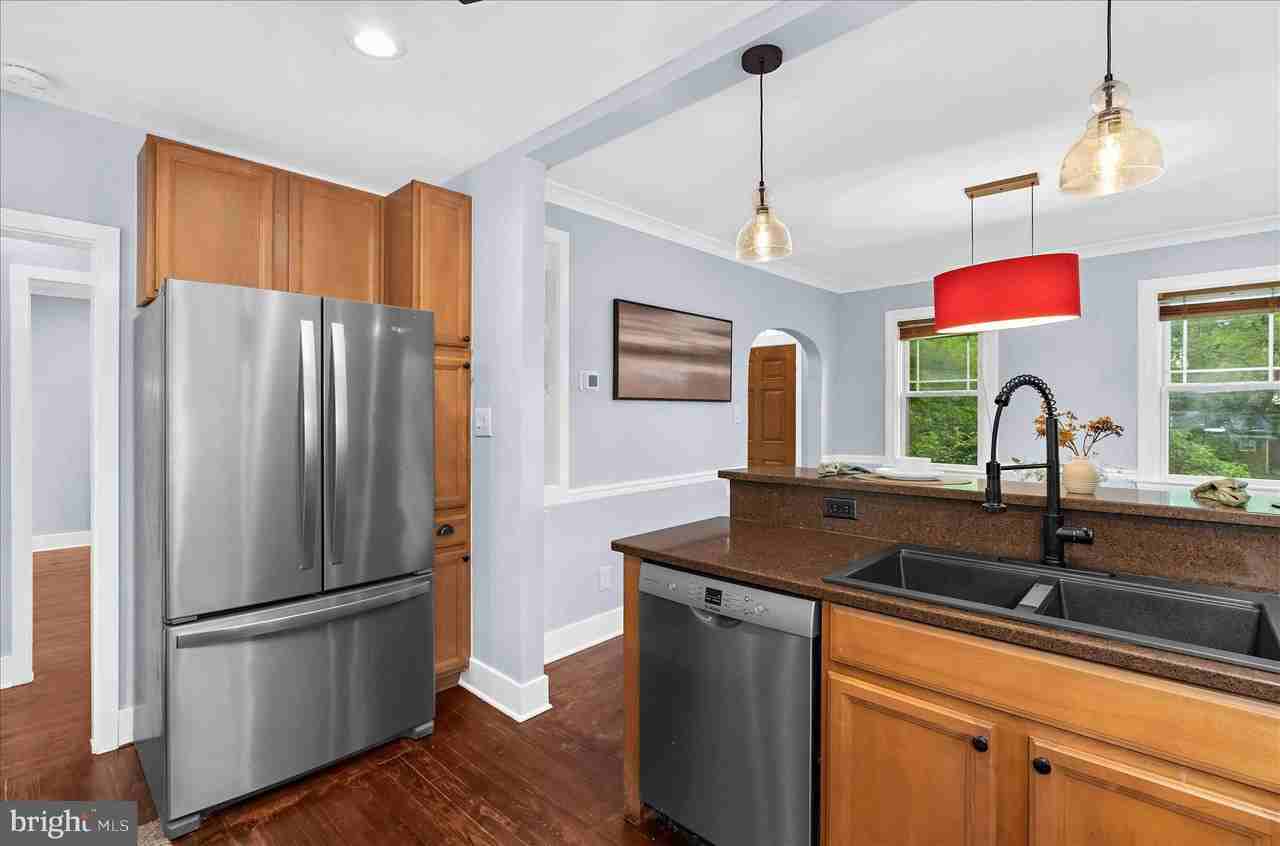 4666 Leonardtown Rd - Photo 6 of 50