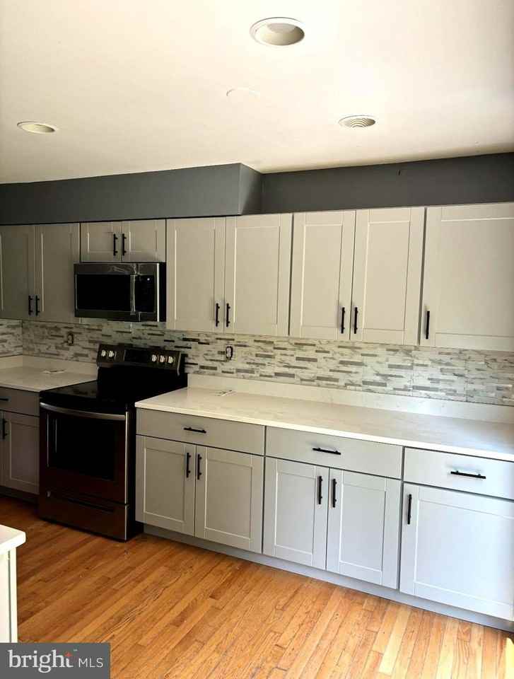 3248 Ryon Ct - Photo 2 of 10