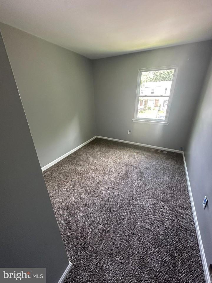 3248 Ryon Ct - Photo 6 of 10