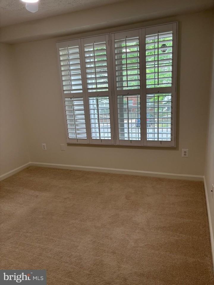 25905 Ridge Manor Dr #8000E - Photo 5 of 6