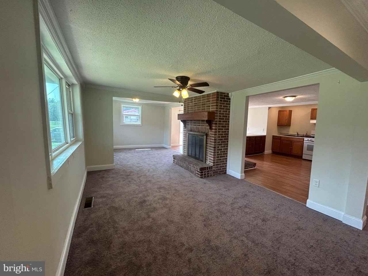 2201 Pondtown Rd - Photo 3 of 24