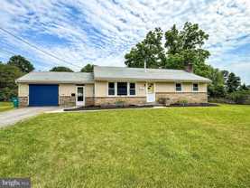 16 Ford Ave - Photo 1 of 1