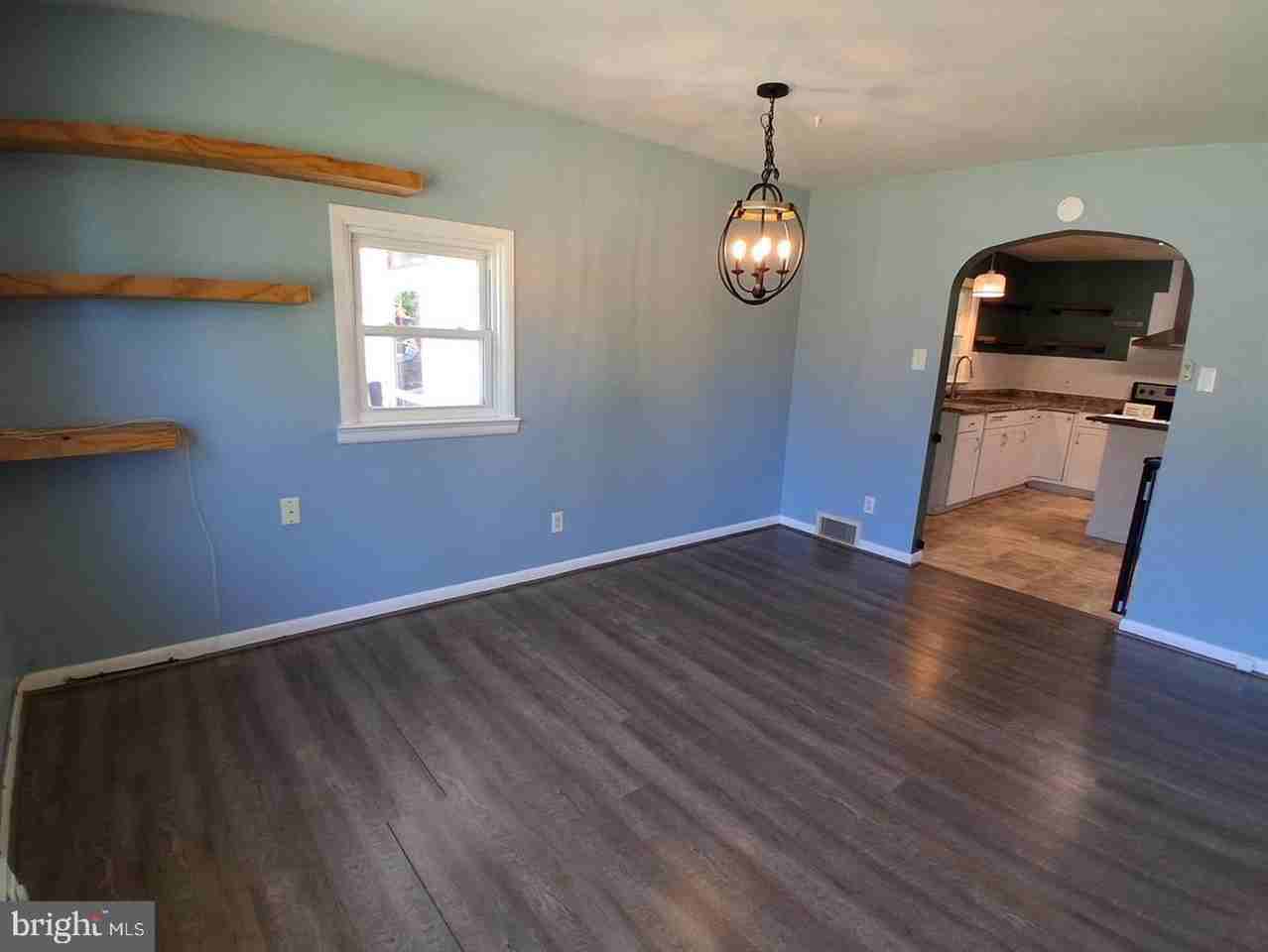 16 Ford Ave - Photo 6 of 11