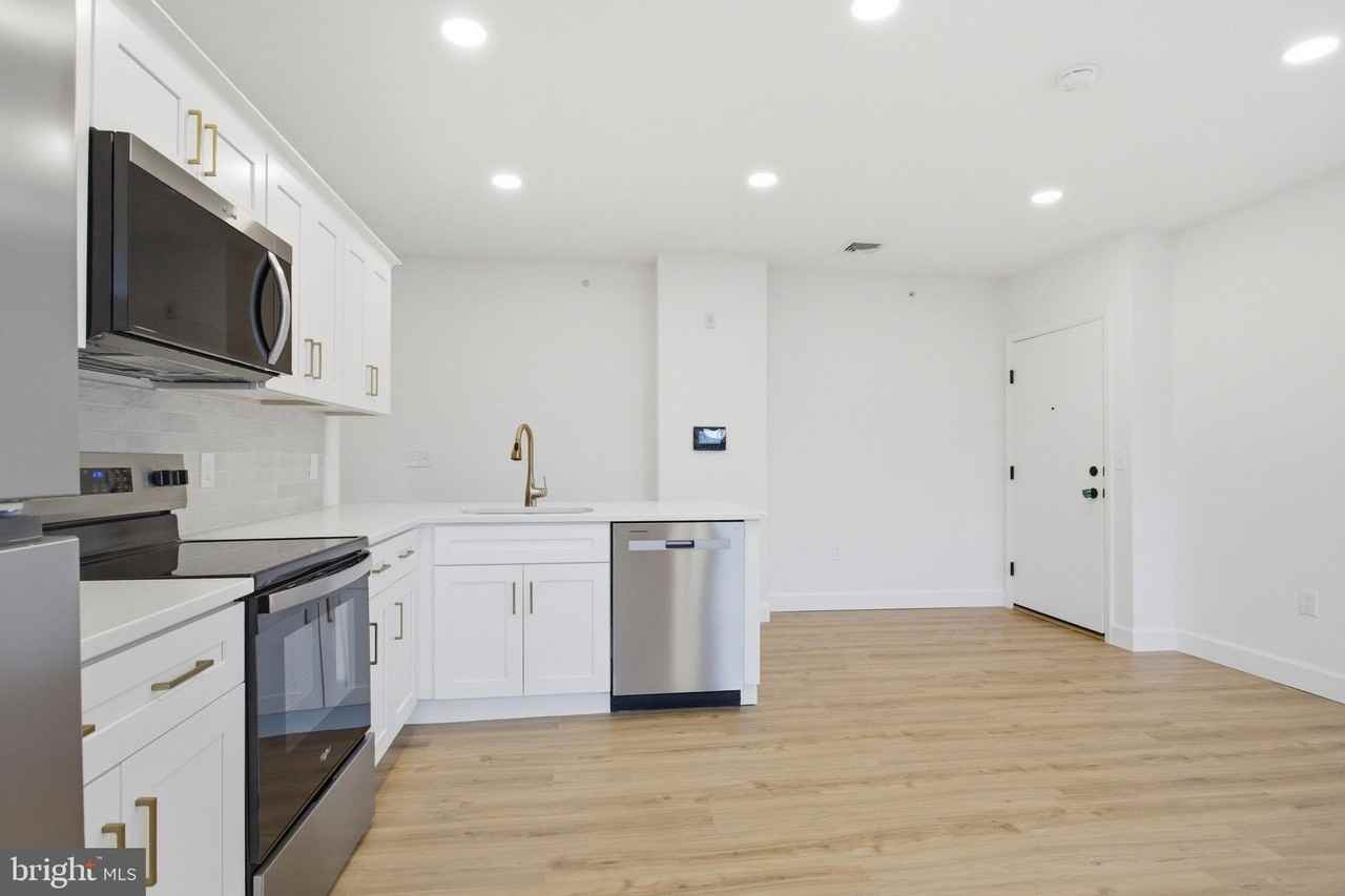 21 W Front St #2A - Photo 5 of 15