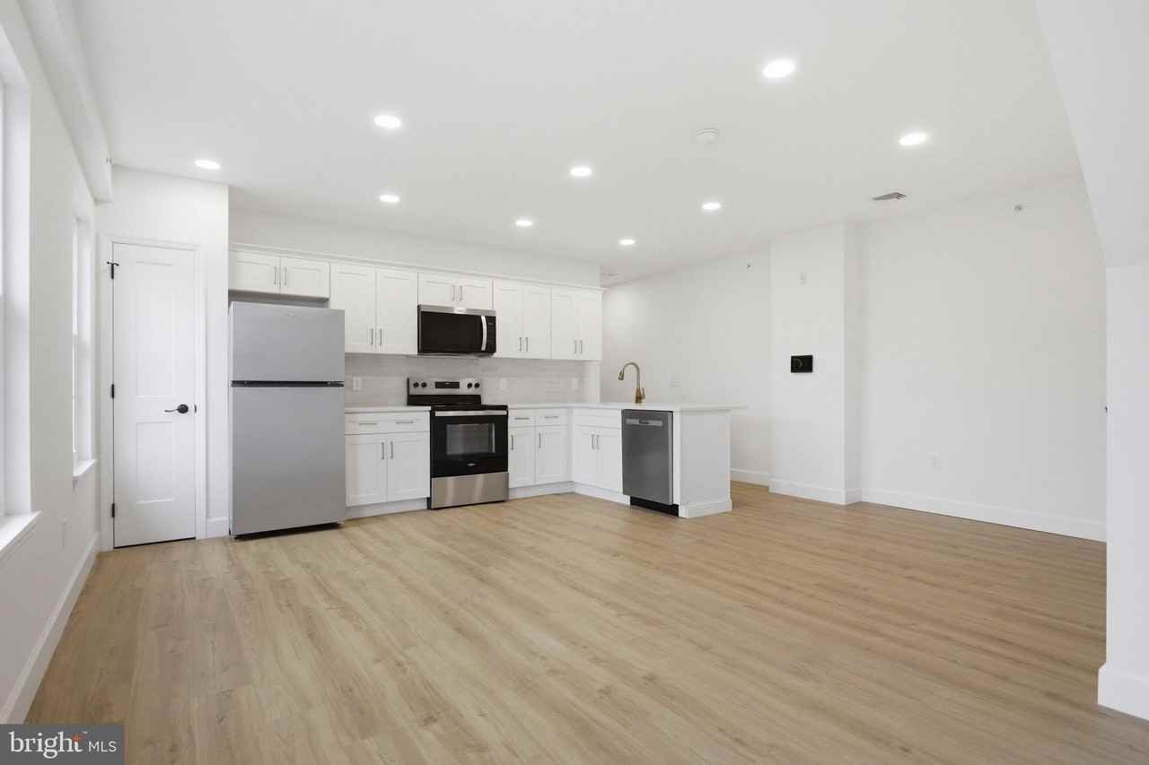 21 W Front St #3A - Photo 6 of 15