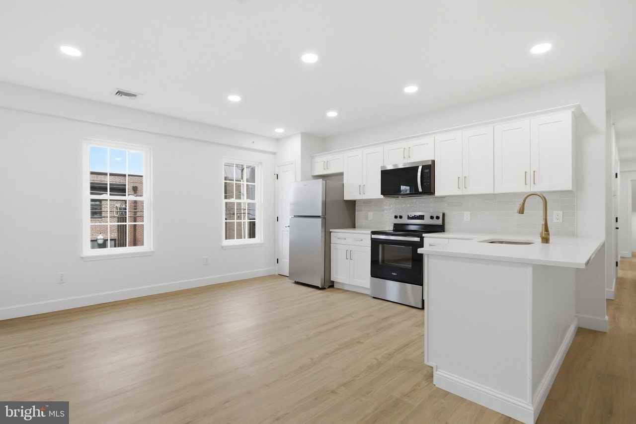 21 W Front St #3B - Photo 2 of 15