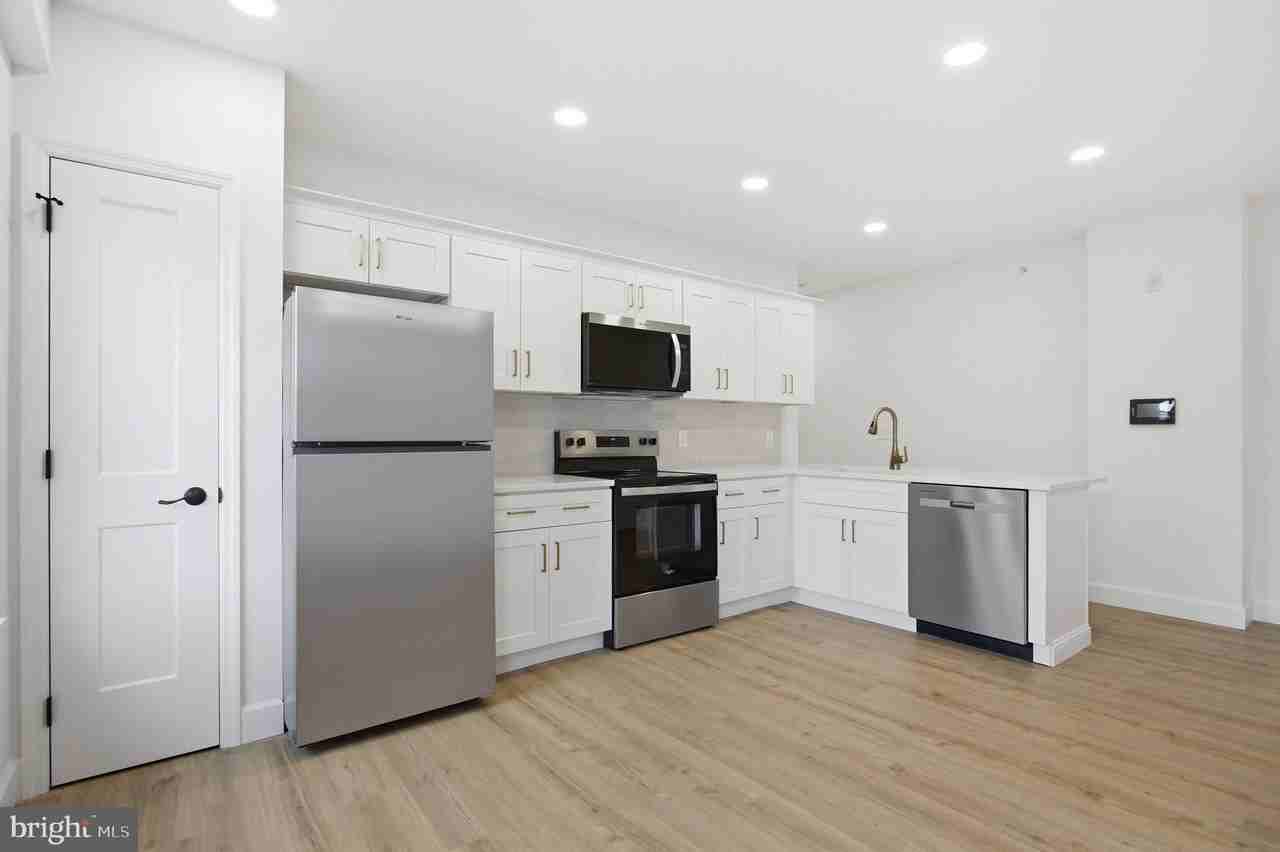 21 W Front St #3B - Photo 4 of 15