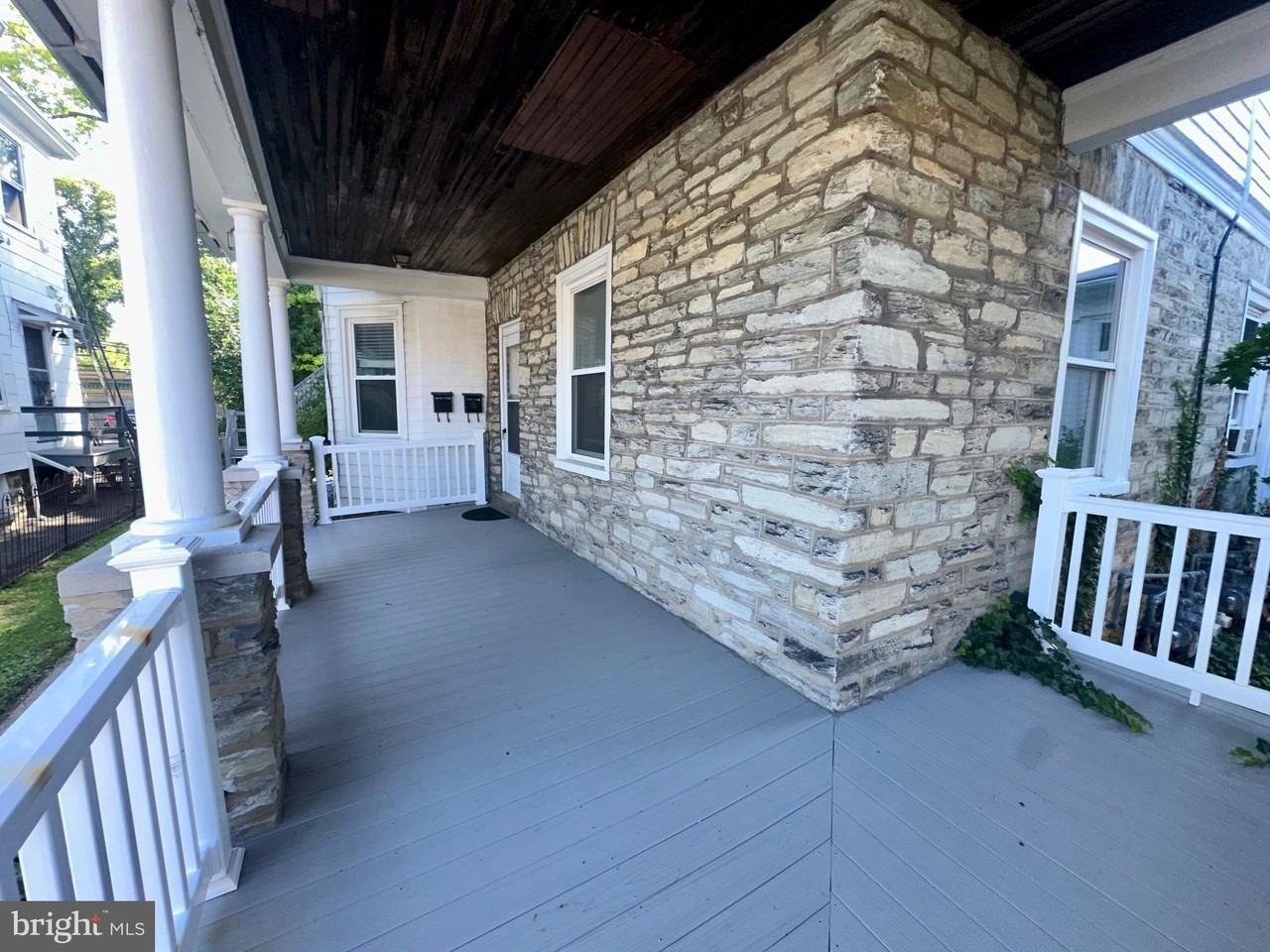 402 Cottman St #A - Photo 4 of 18