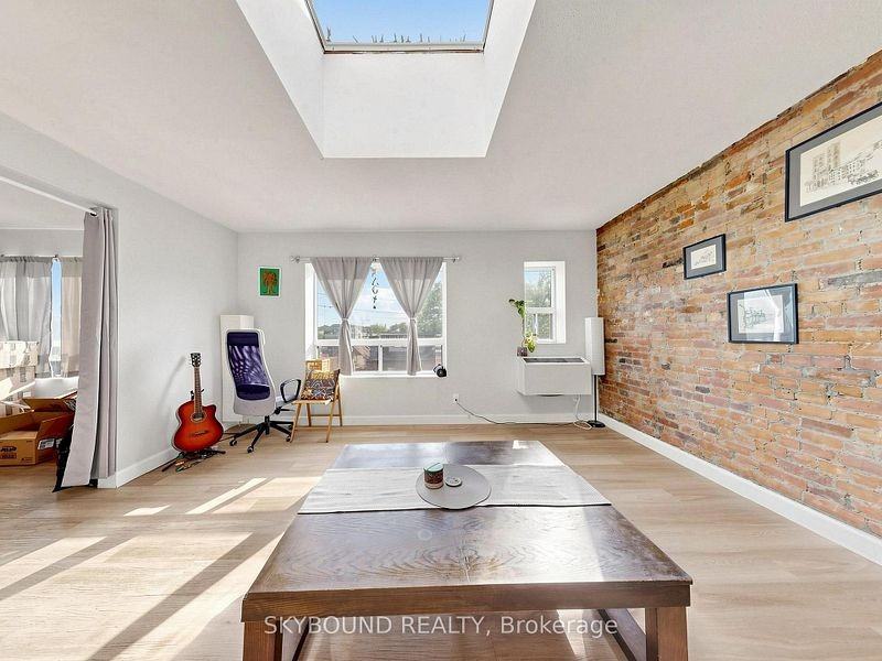 131 Wineva Avenue - Photo 2