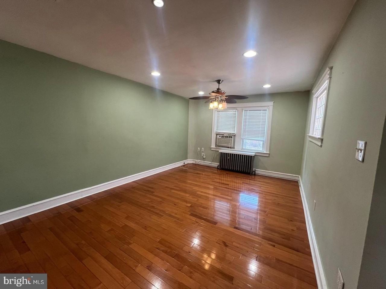 3204 Fanshawe St #2ndFL - Photo 3 of 18