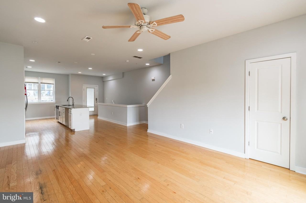 4124 Tower St - Photo 7 of 34