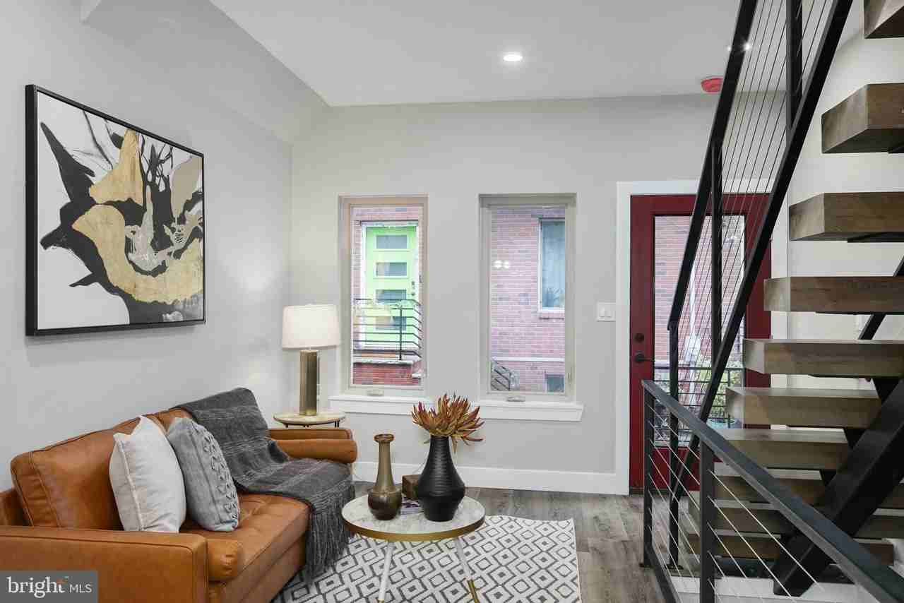 1006 S Fairhill St - Photo 4 of 25