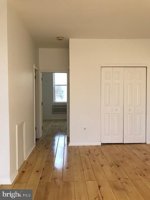 769 S 2nd St #B - Photo 6 of 13