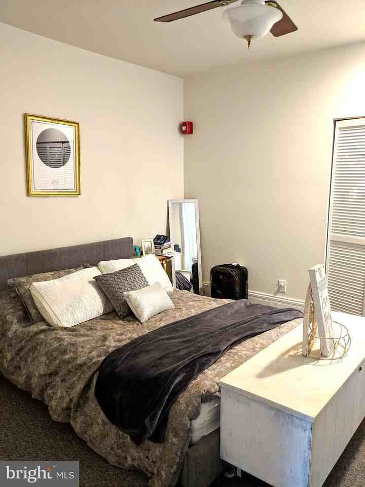 1713 Green St #2 - Photo 6 of 10