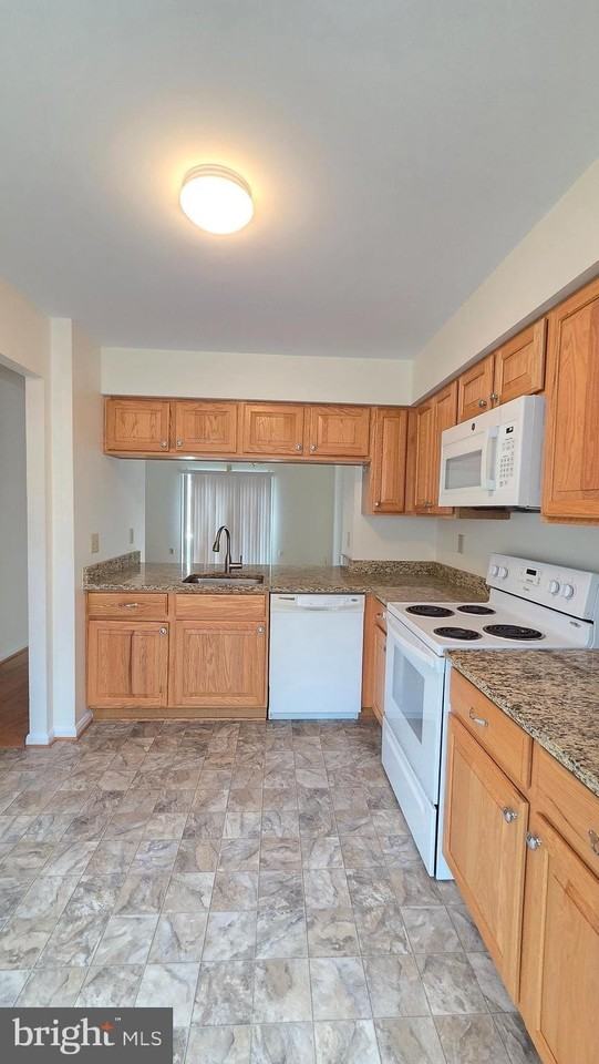 2030 6th St S - Photo 4 of 19
