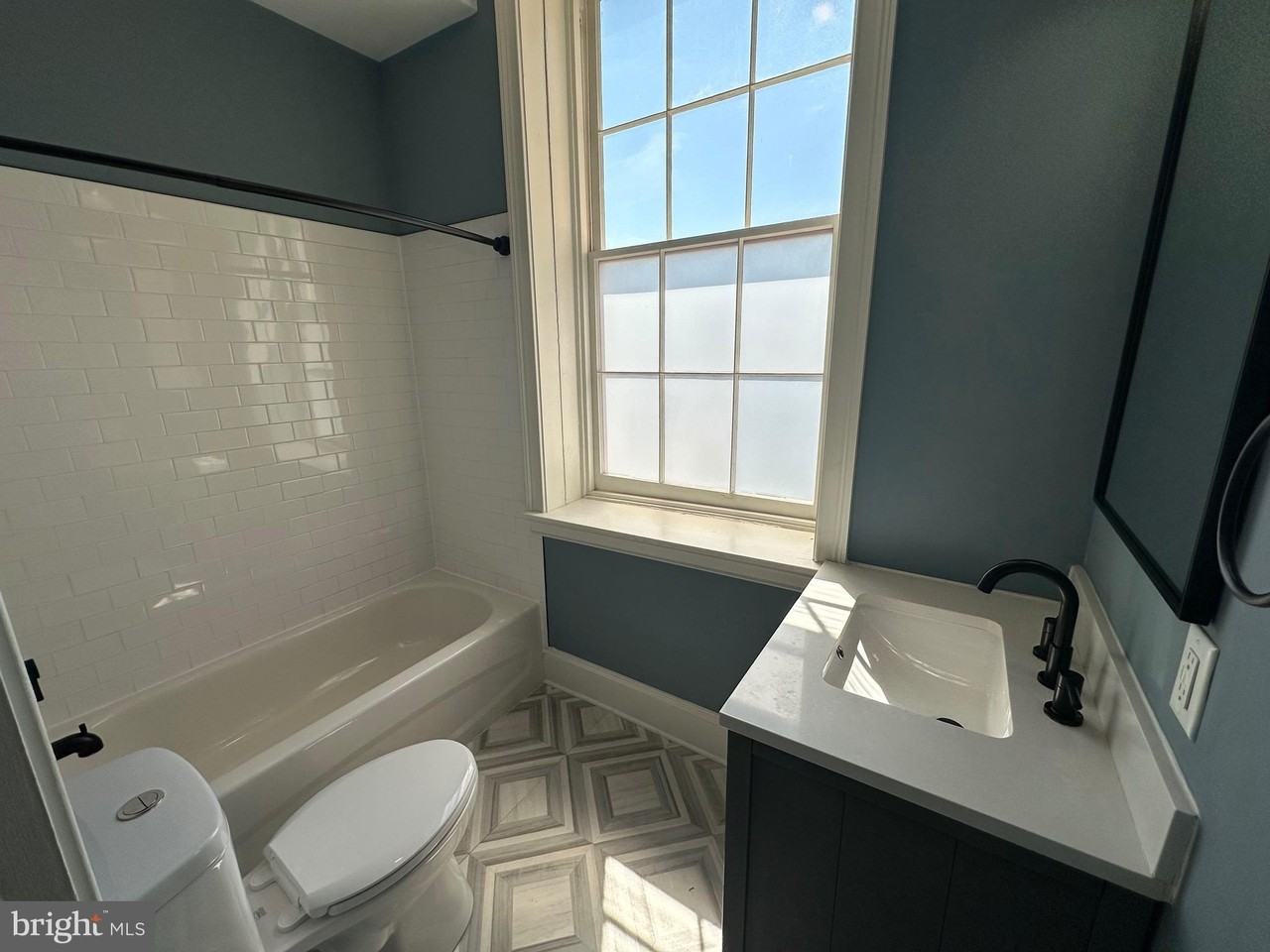 202 Hanover St #2D - Photo 6 of 8