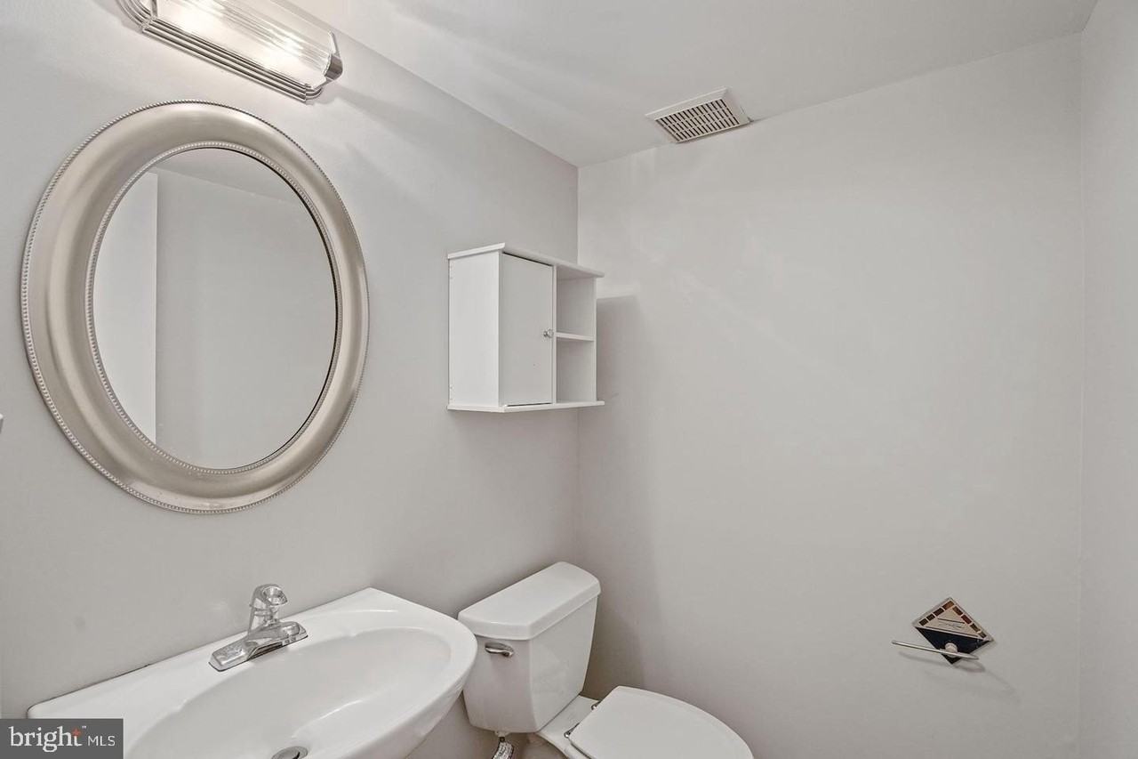 2050 Winged Foot Ct - Photo 6 of 14