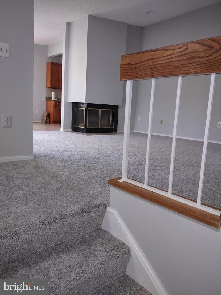 11037B Villaridge Ct - Photo 3 of 12